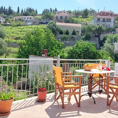 بيت للعطل Euryclea Perachori